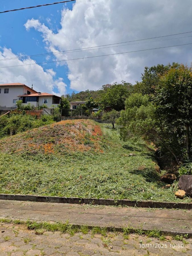 Terreno com 378m² à Venda na Barra do Rio Molha