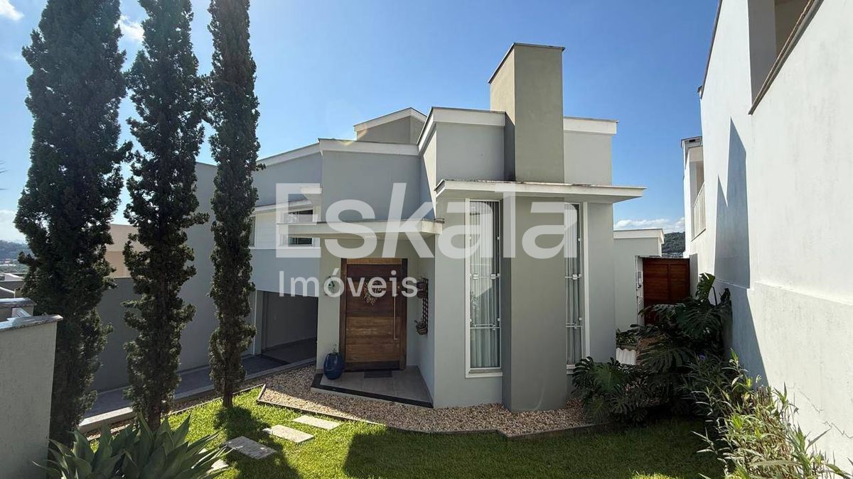 Casa Semi Mobiliada Com 02 Quartos + 01 Suíte Amizade - Jaraguá Do Sul