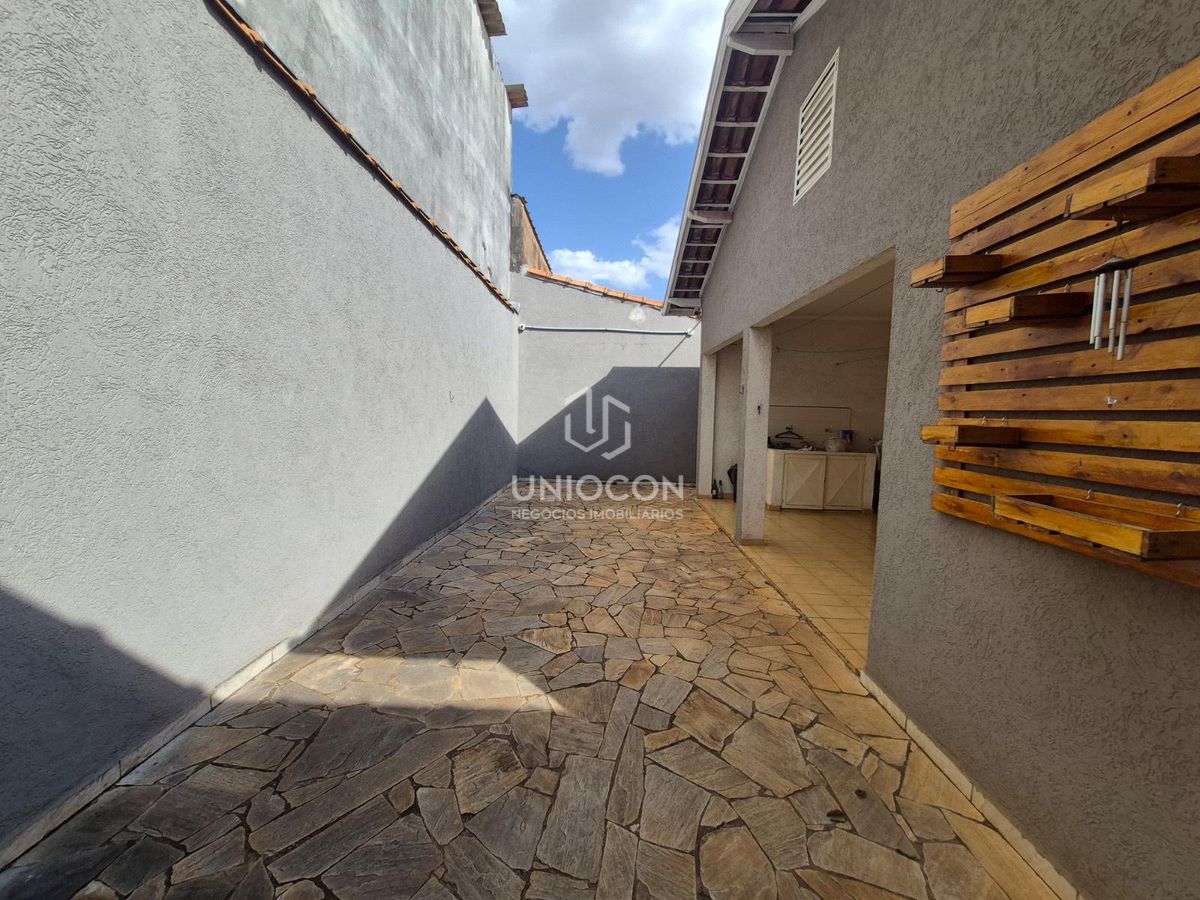 Casa, 3 quartos, 250 m² - Foto 17
