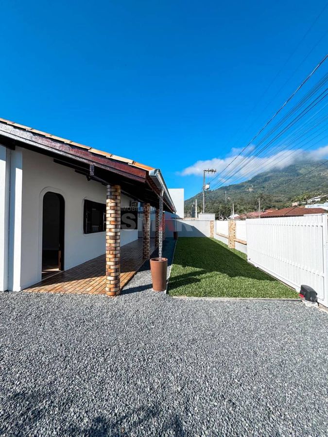 Casa na Ilha da Figueira com 1 Suíte + 2 Quartos