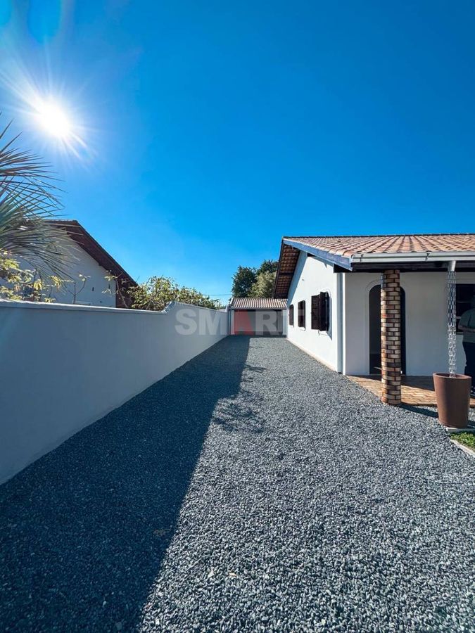 Casa na Ilha da Figueira com 1 Suíte + 2 Quartos