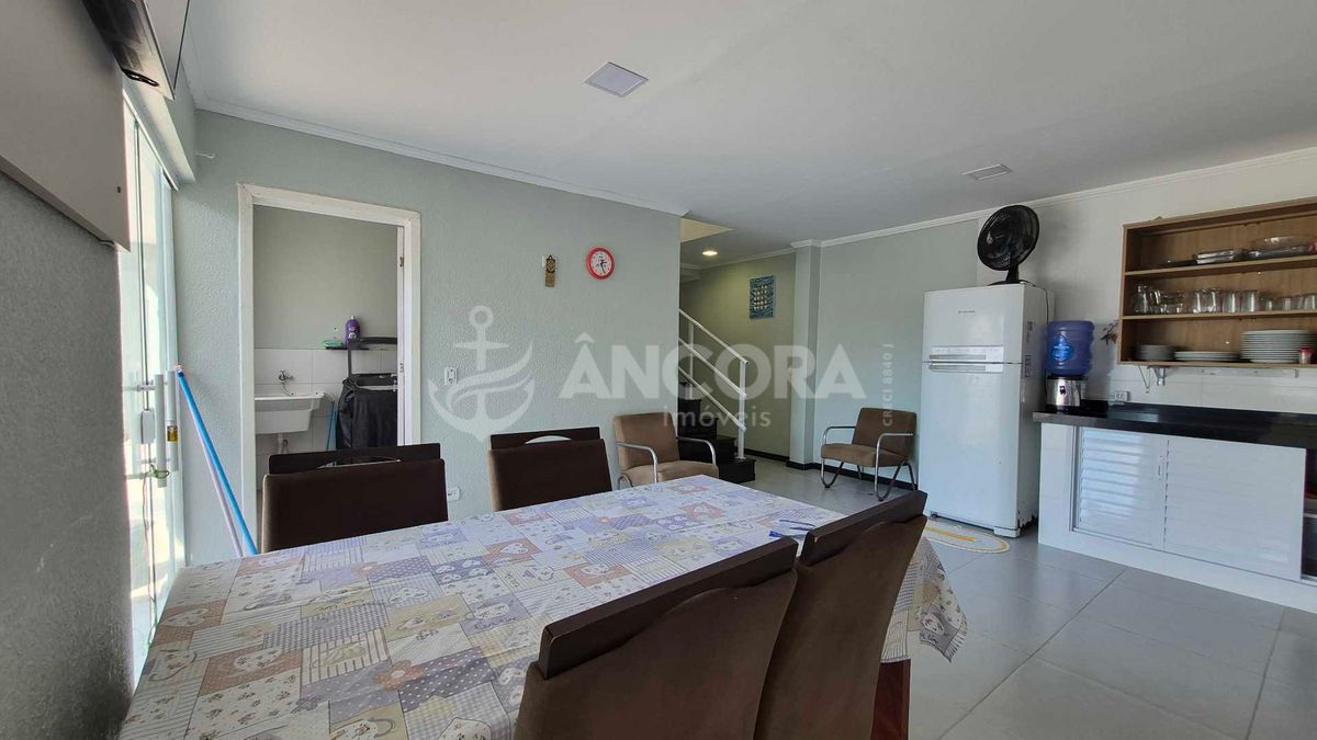 Casa, 4 quartos, 243 m² - Foto 3