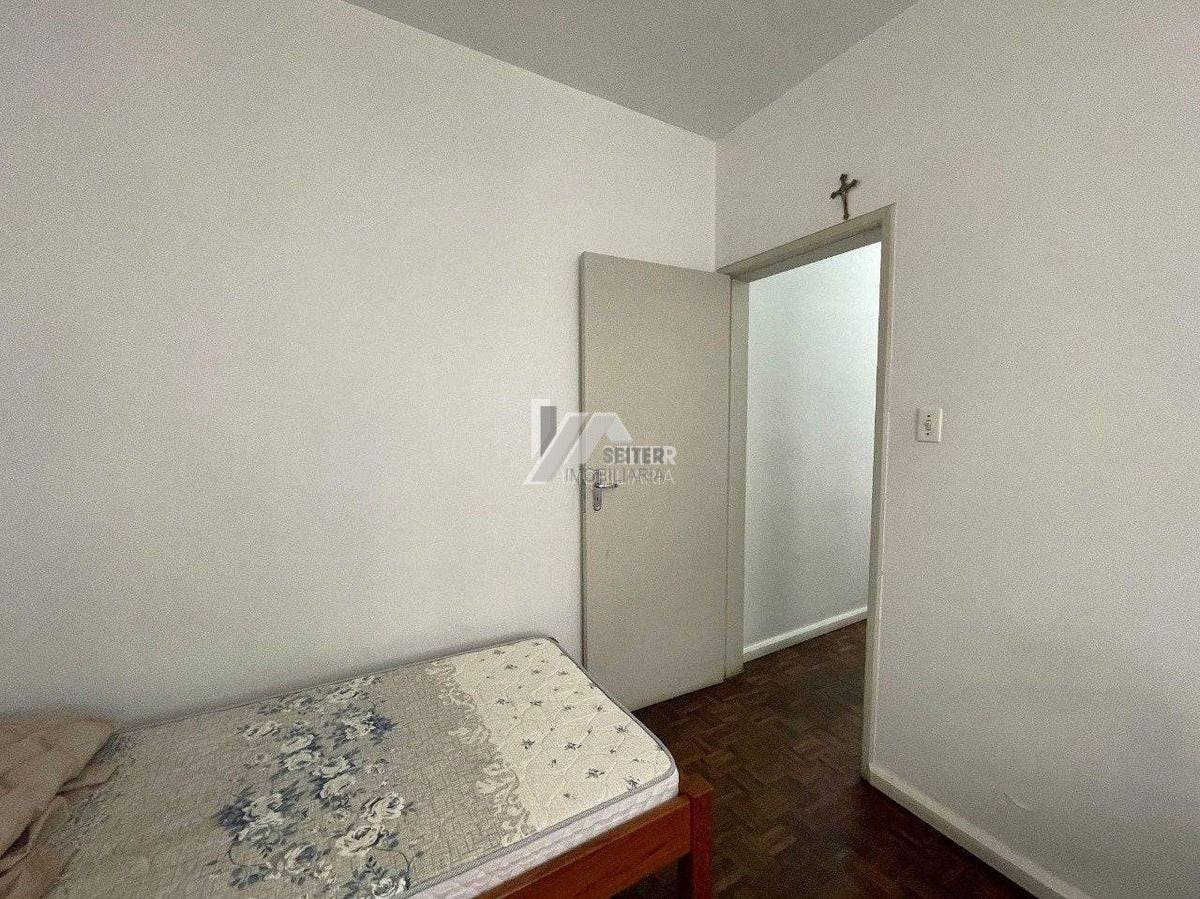 Apartamento de 3 quartos a venda na Av Mauro Ramos Centro