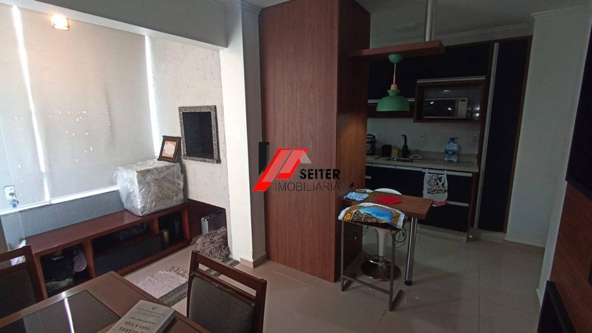 Apartamento à venda com 2 dormitórios no Campeche Florianópolis