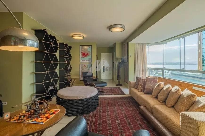Apartamento com 5 quartos, Centro - Florianópolis