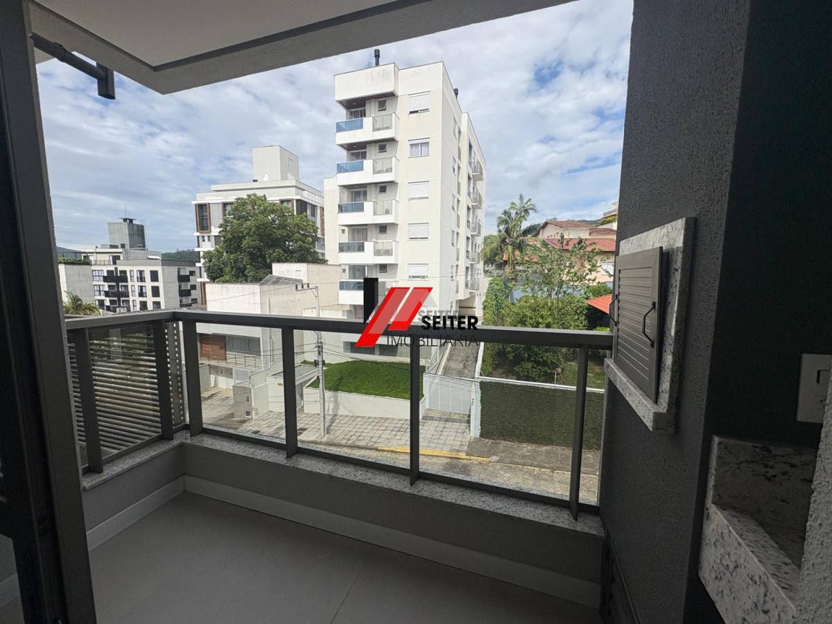 Apartamento de 3 dormitorios com suite a venda carvoeira florianópolis