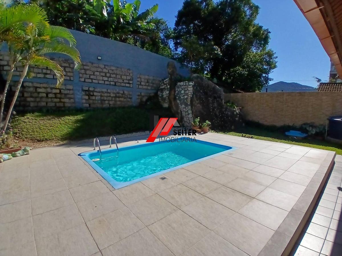Casa a venda no João paulo próximo ao floripa shopping