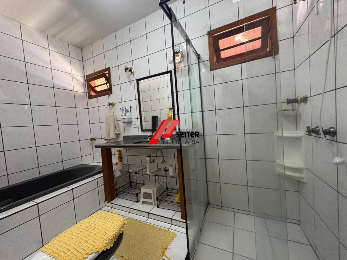 Casa a venda no João paulo próximo ao floripa shopping