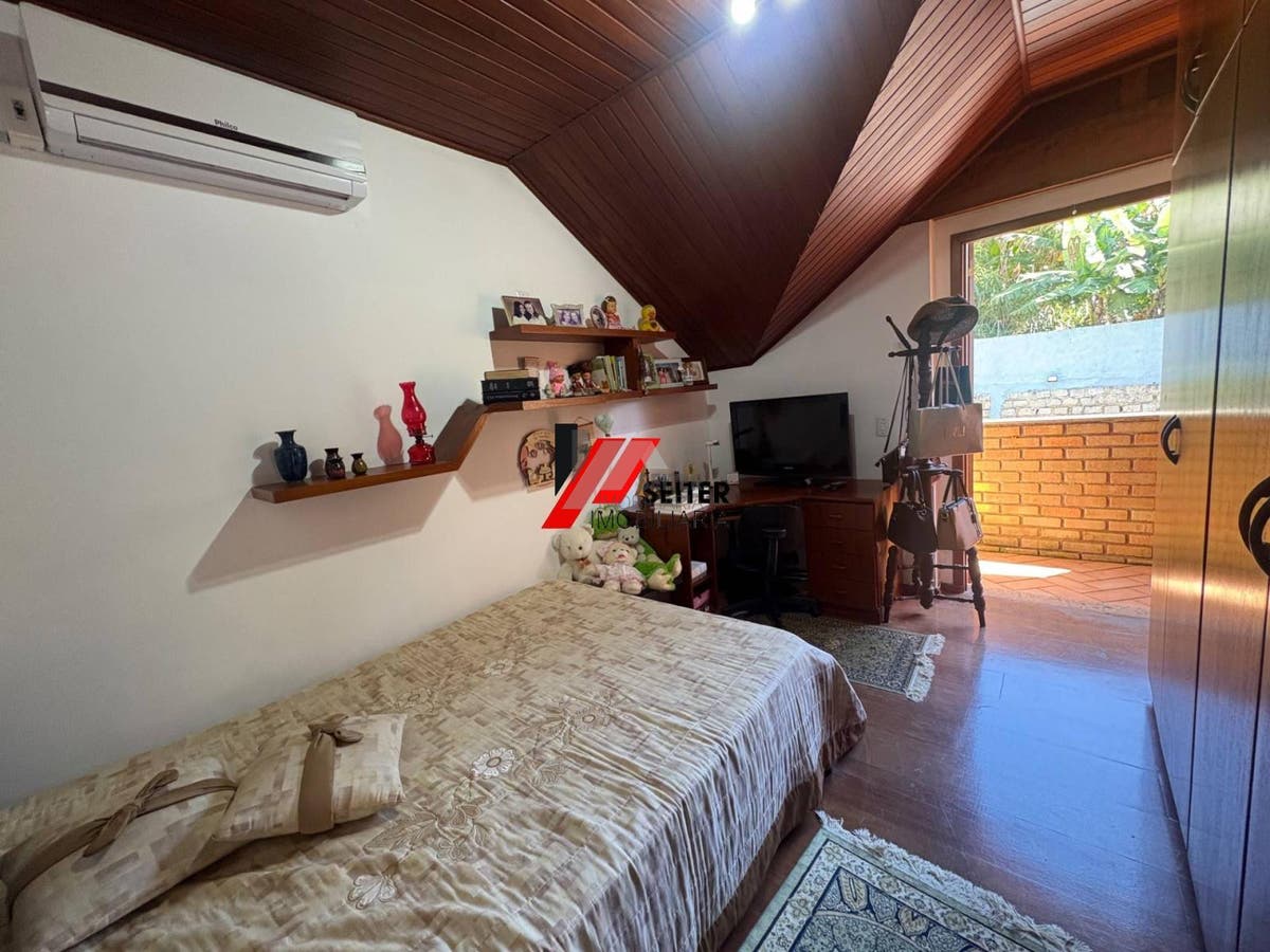 Casa a venda no João paulo próximo ao floripa shopping