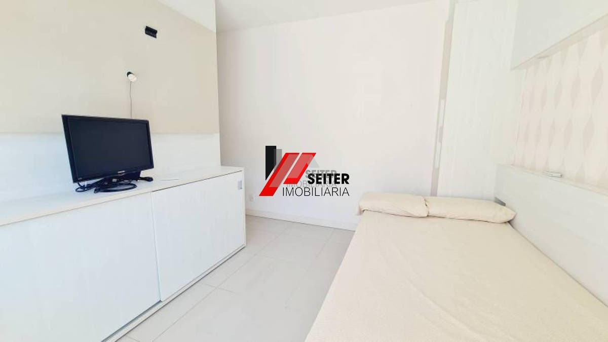 Cobertura 3 suites a venda Itacorubi Florianópolis Zena Becker