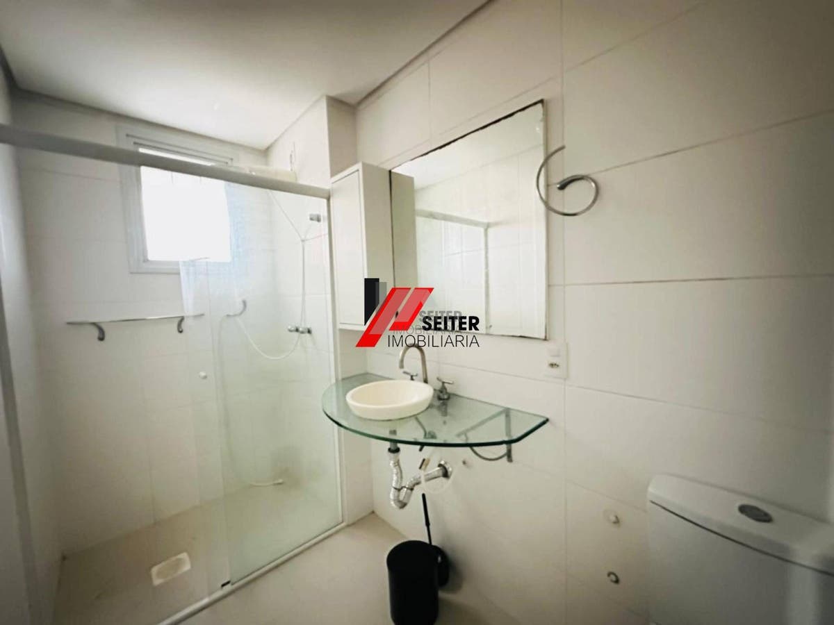 Apartamento de 4 dormitorios com suite para alugar Tom Jobim Itacorubi