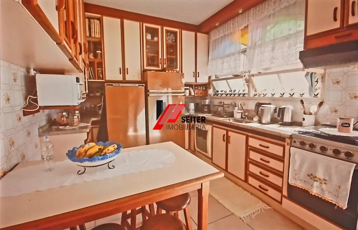 Casa à venda na trindade Florianópolis