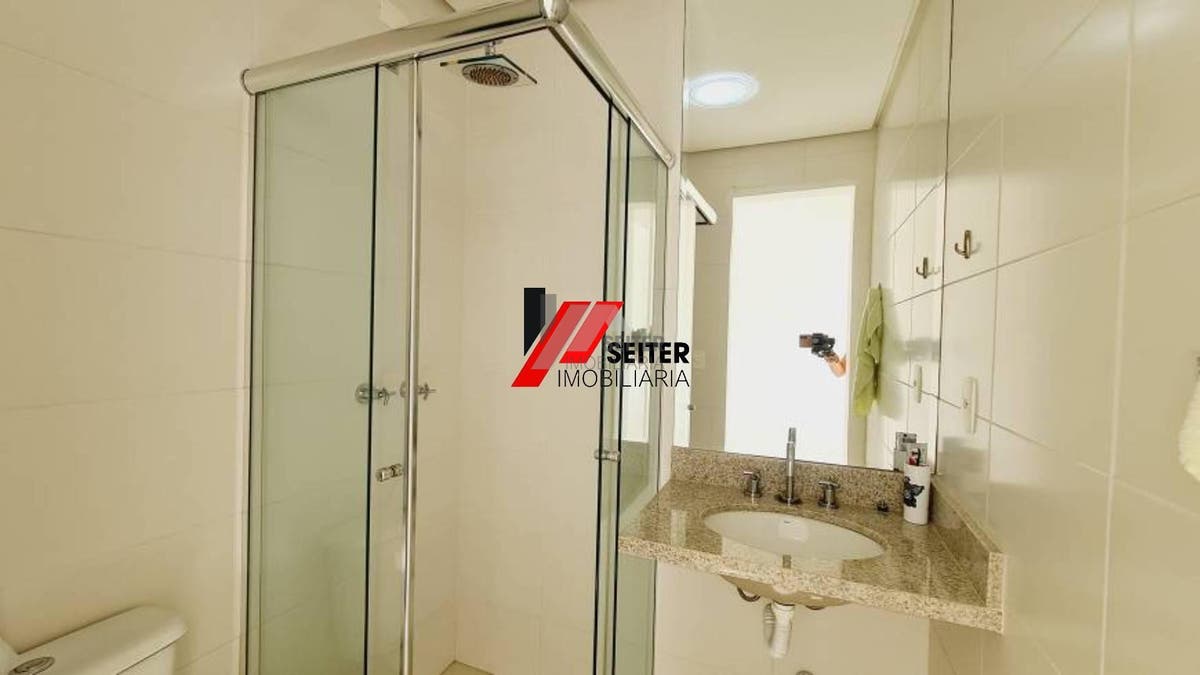 Cobertura 3 suites a venda Itacorubi Florianópolis Zena Becker