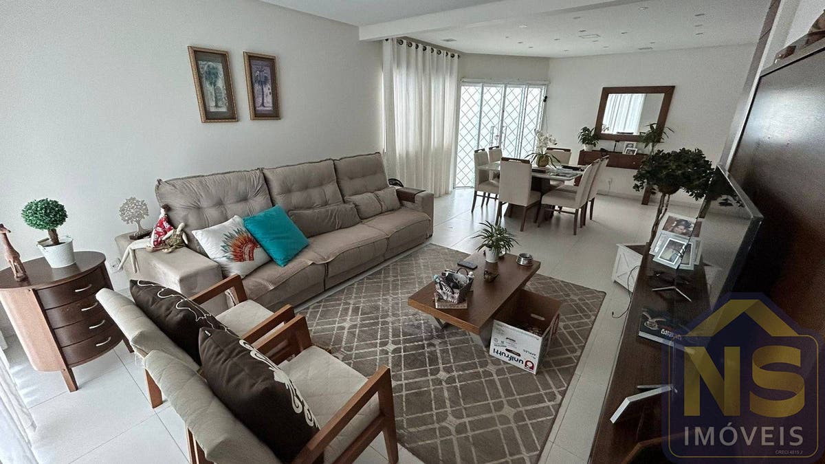 Casa de 3 quartos, 238m² no bairro Fazenda, em Itajaí | Eu Corretor