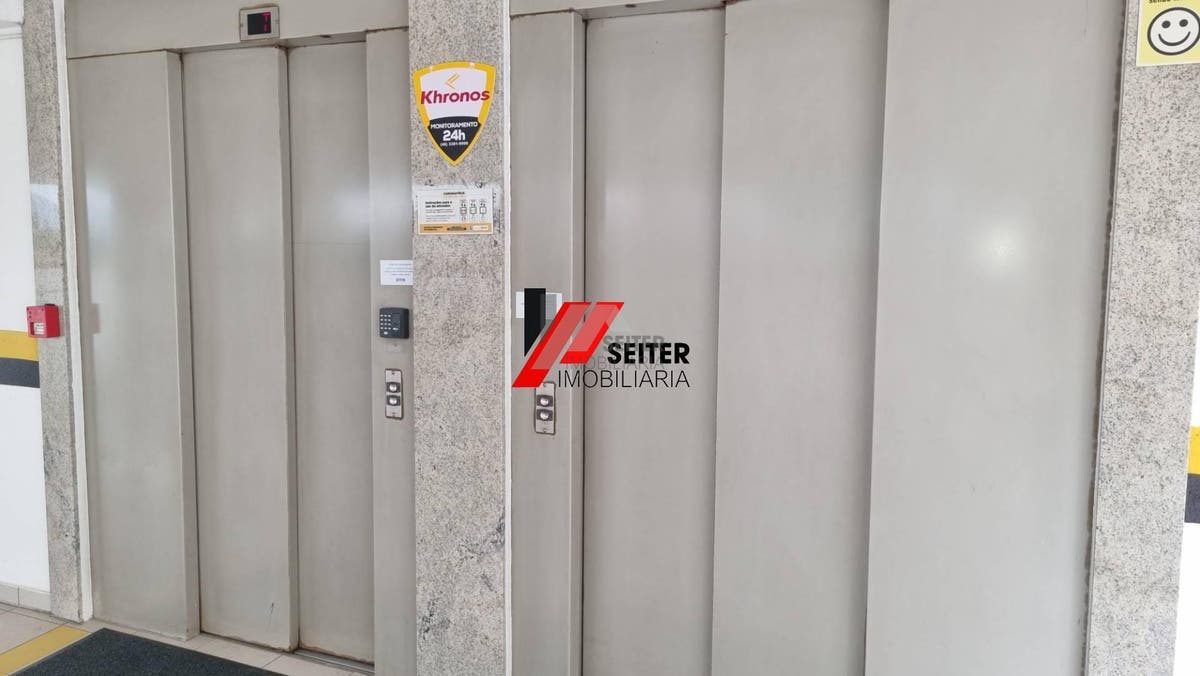 Loja/sala comercial à venda em Edifício comercial no Centro de Florianópolis
