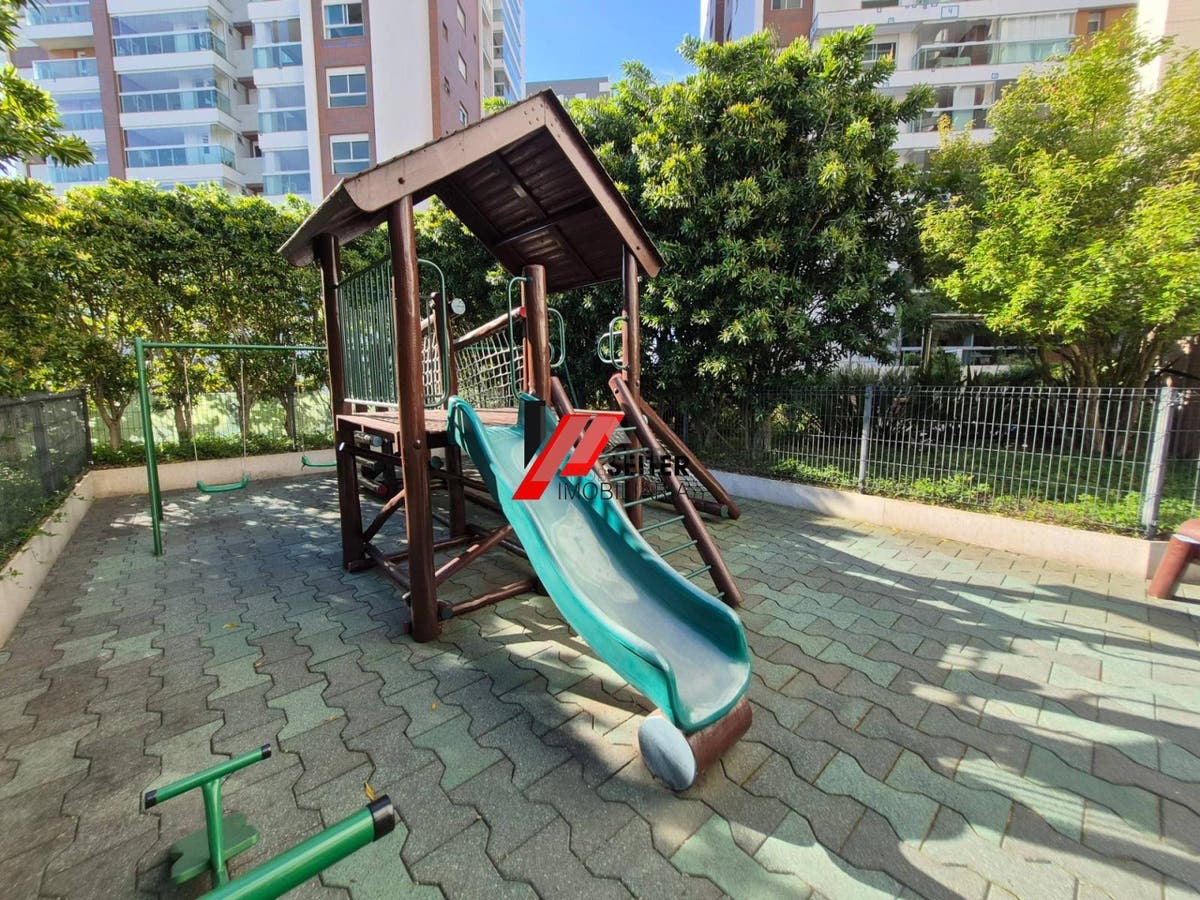 Apartamento de 2 dormitórios alto padrão para locação na Agronômica Florianópolis