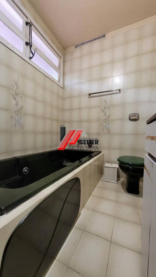 Casa com 4 quatro quartos para locação trindade florianópolis