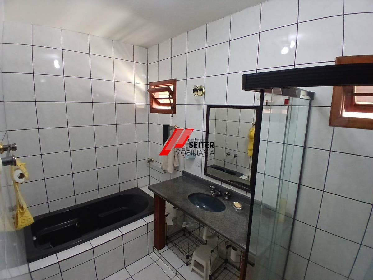 Casa a venda no João paulo próximo ao floripa shopping