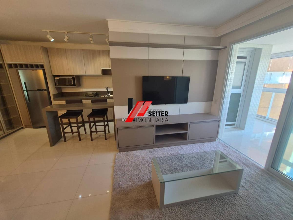 Apartamento de 2 quartos para alugar na Agronômica florianópolis