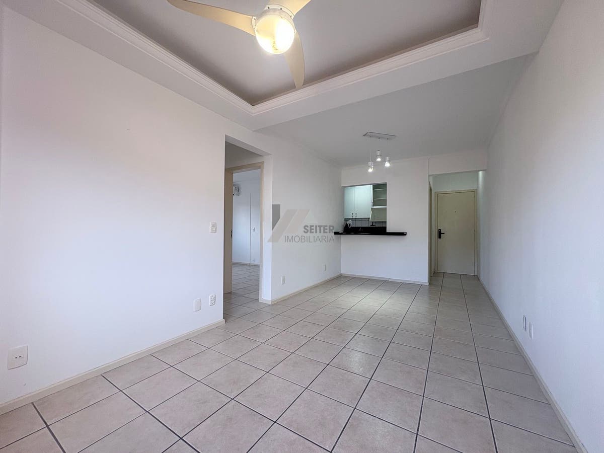 Apartamento 2 dormitorios mobiliado a venda Itacorubi Florianopolis