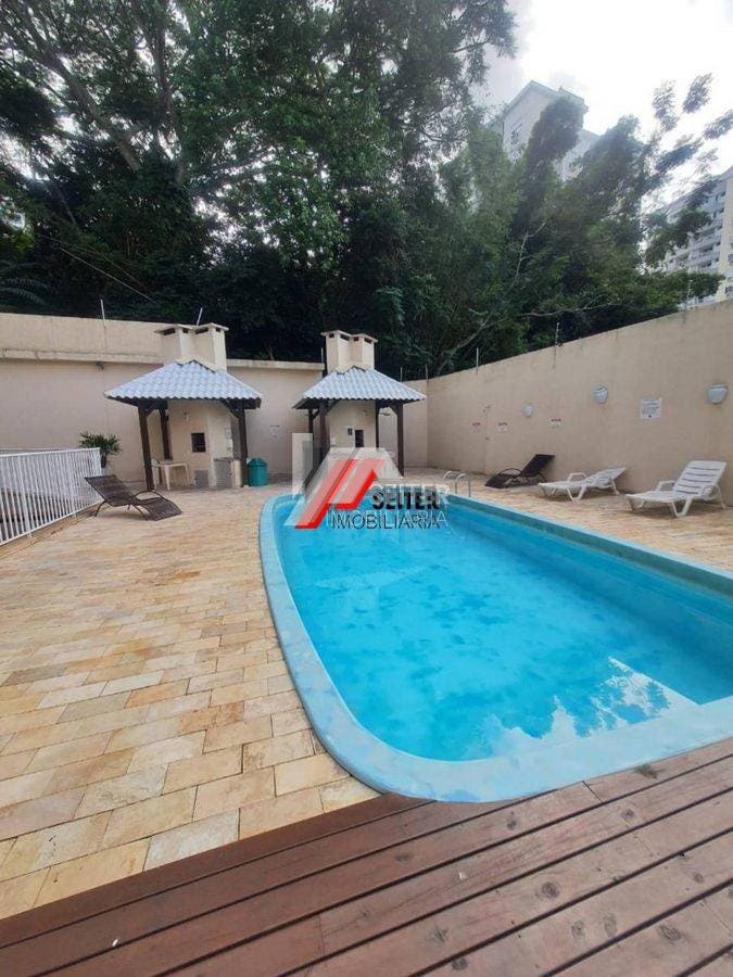 Apartamento de 3 dormitorios e 1 vaga a venda no Itacorubi