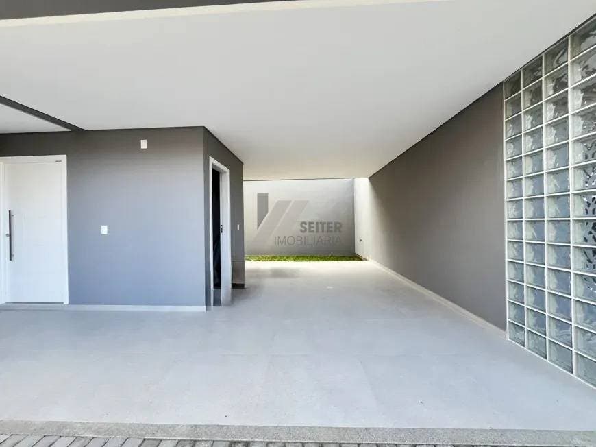 Casa 3 dormitórios Venda no Córrego Grande Florianópolis