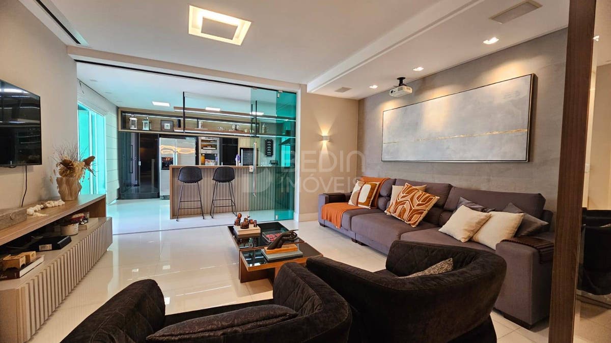 Apartamento de 3 quartos, 177m² no bairro Centro, em Balneário Camboriú | Eu Corretor