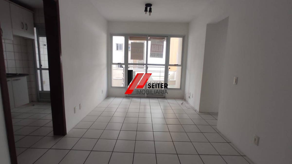 Apartamento 2 suites para aluguel no centro proximo Hercilio Luz