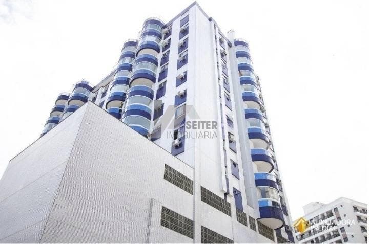 Apartamento á venda Itacorubi Florianópolis.