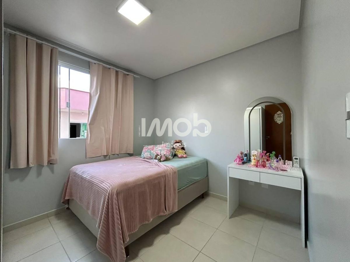 Apartamento com suíte + 2 quartos, rau