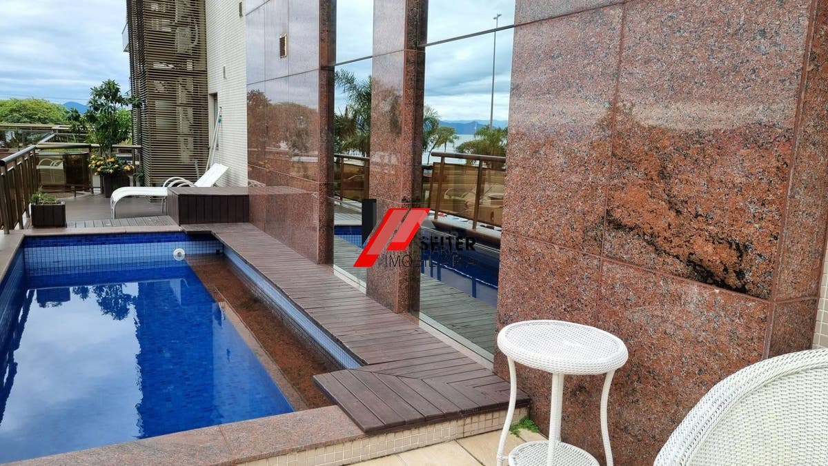Apartamento à venda Beira Mar Agronômica Florianópolis