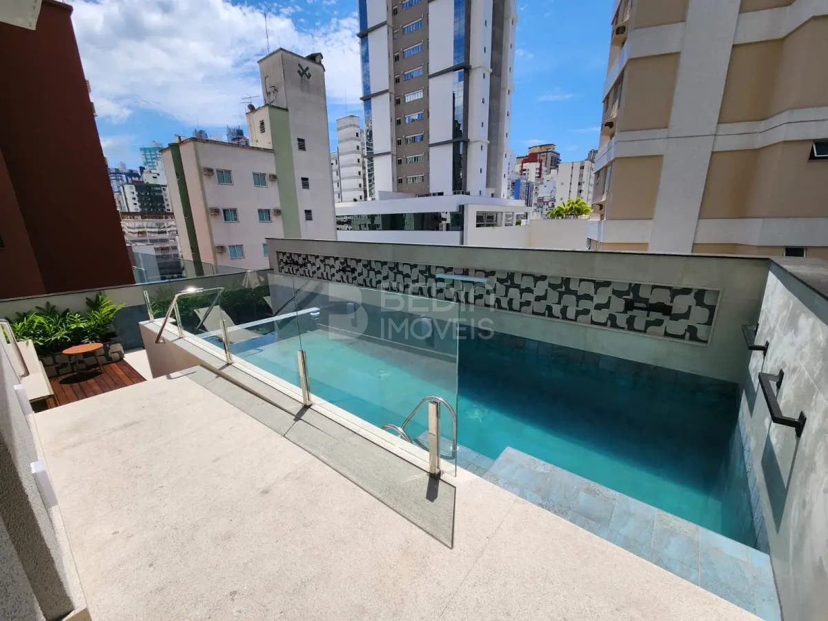 PISCINA BONNE VIE.webp