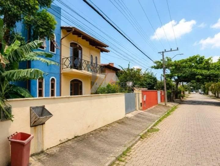 Casa para alugar na Lagoa centrinho da lagoa