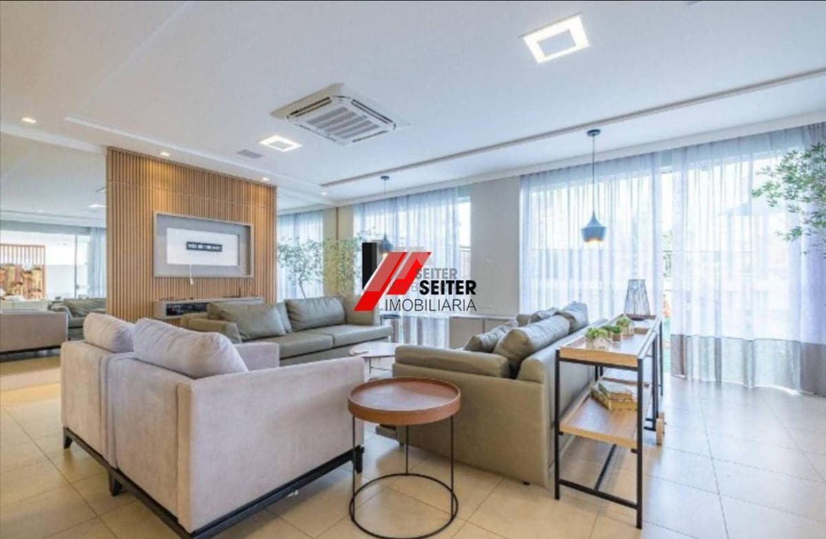Apartamento mobiliado de 4 dormitorios sendo 2 suites com 3 vagas de garagem a venda Itacorubi