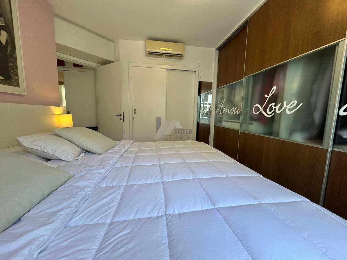 Apartamento com 3 dormitórios para a venda no Itacorubi