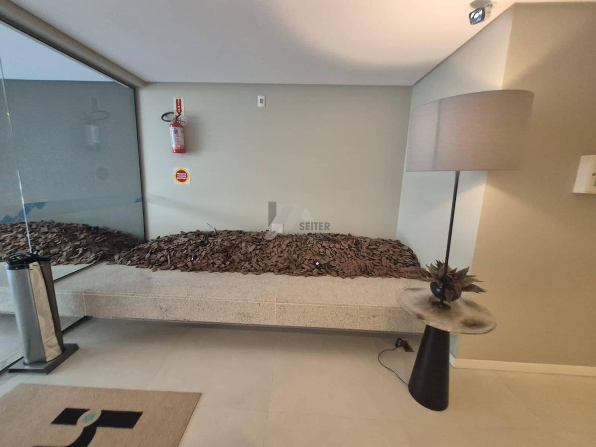 Apartamento a venda no Cacupe Florianopolis