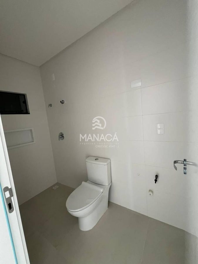 Apartamento 1 suíte + 2 quartos na Praia Central de Barra Velha