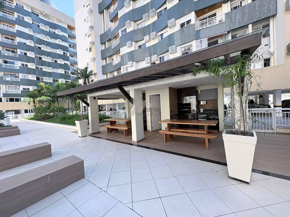 Apartamento de 3 quartos sendo uma suíte à venda no bairro Itacorubi em Florianópolis
