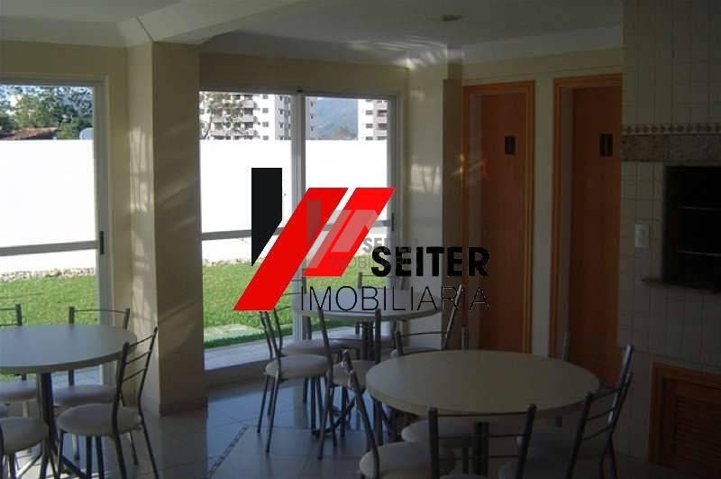 Apartamento á venda no bairro Itacorubi em Florianópolis
