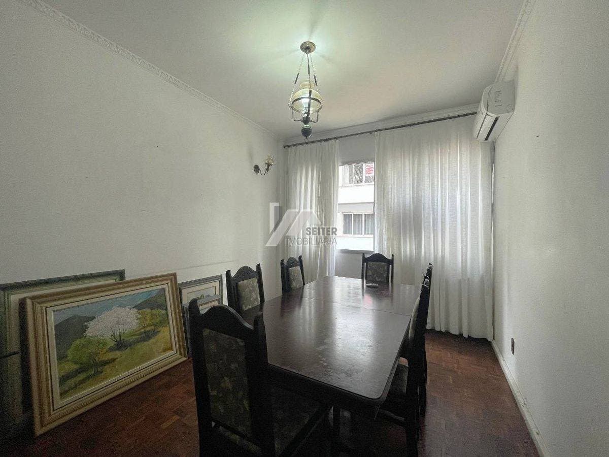 Apartamento de 3 quartos a venda na Av Mauro Ramos Centro