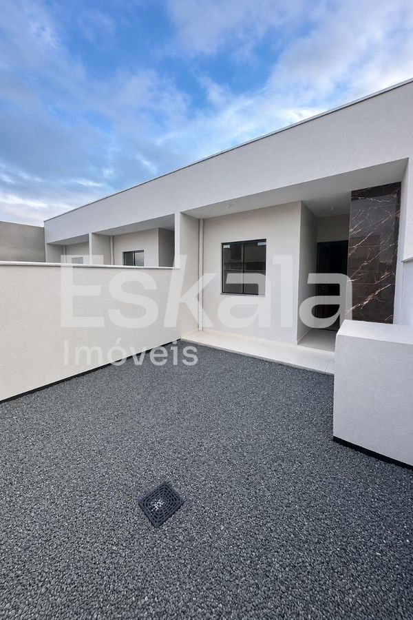Casa Geminada Com 02 Dormitórios Escolinha - Guaramirim
