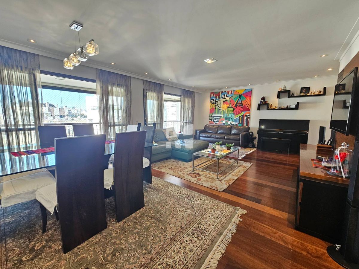 Apartamento com 4 quartos, Campo Belo - São Paulo