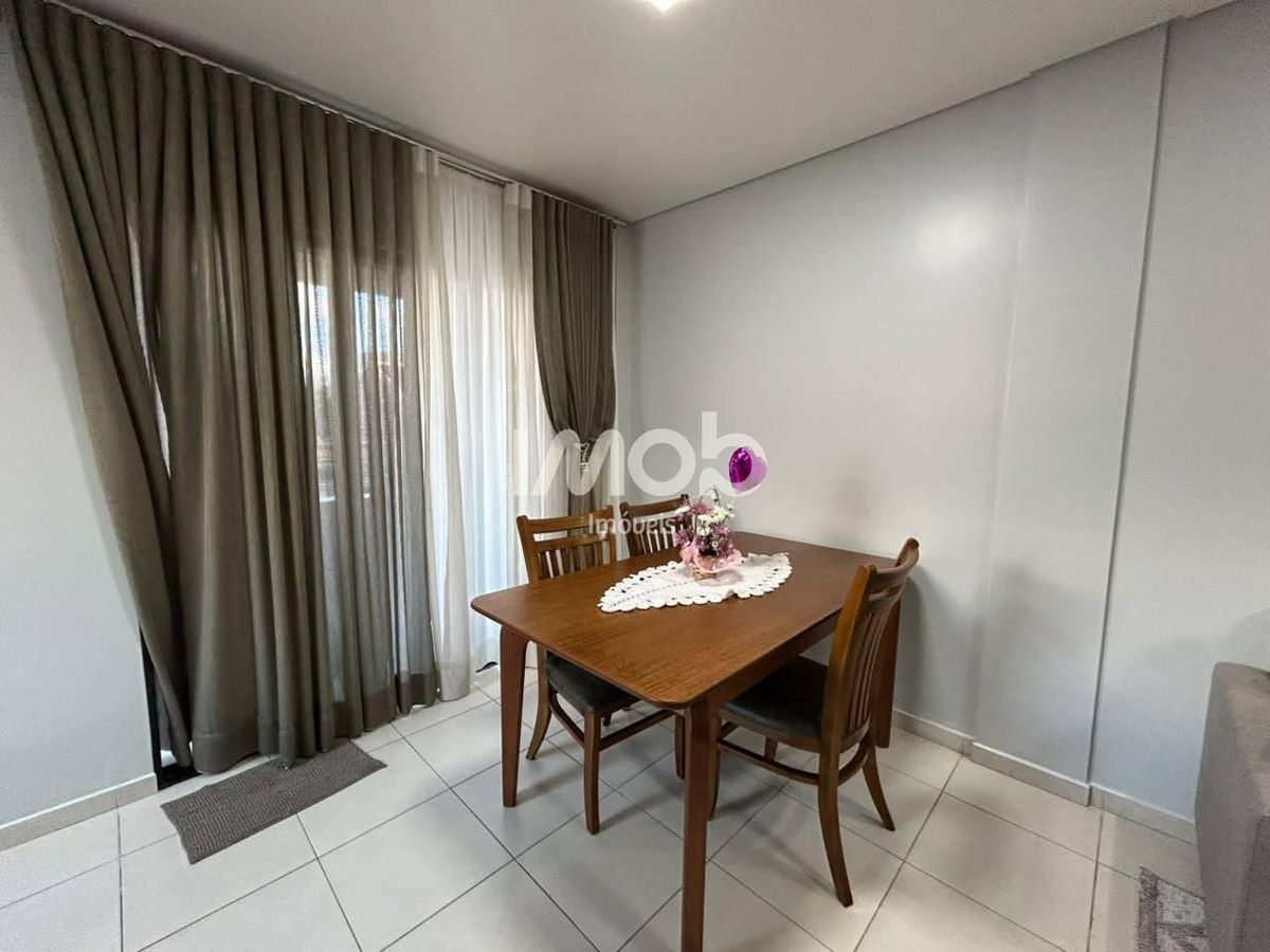 Apartamento com suíte + 2 quartos, rau