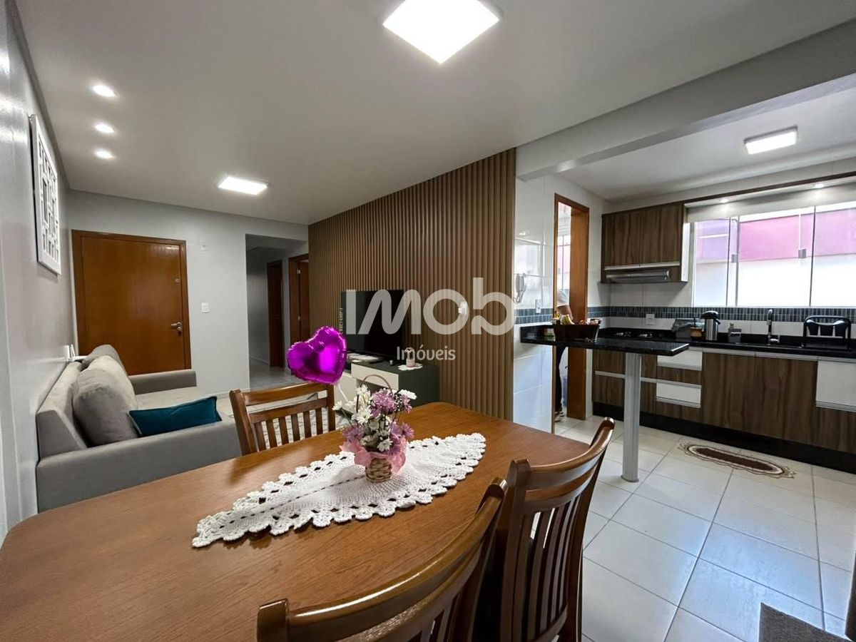 Apartamento com suíte + 2 quartos, rau