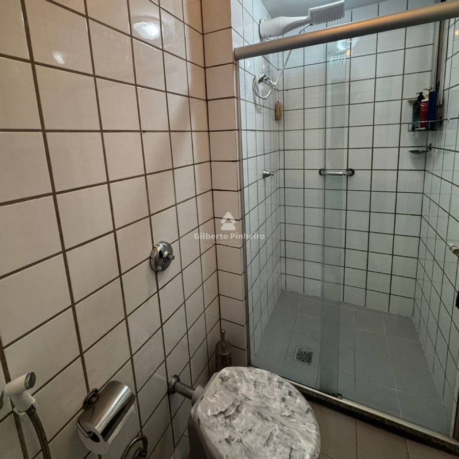 Apartamento à Venda no Centro de Guarapari com 3 Quartos