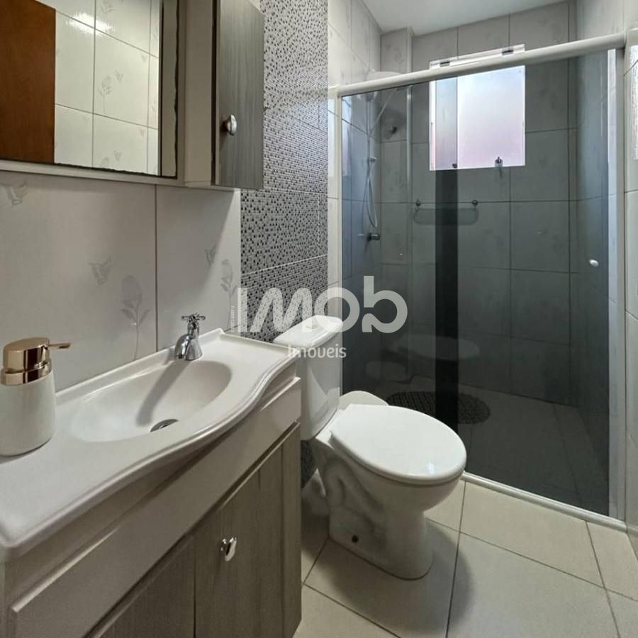 Apartamento com suíte + 2 quartos, rau