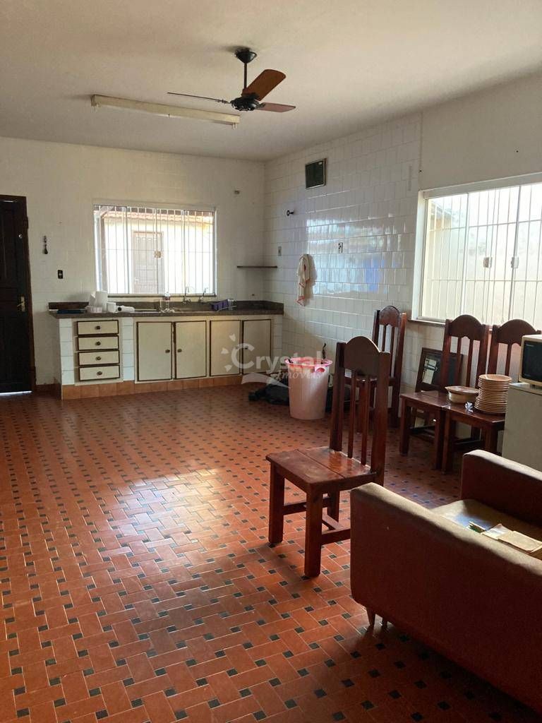 Casa para Alugar com 3 quartos em Centro - Avaré. Foto 2
