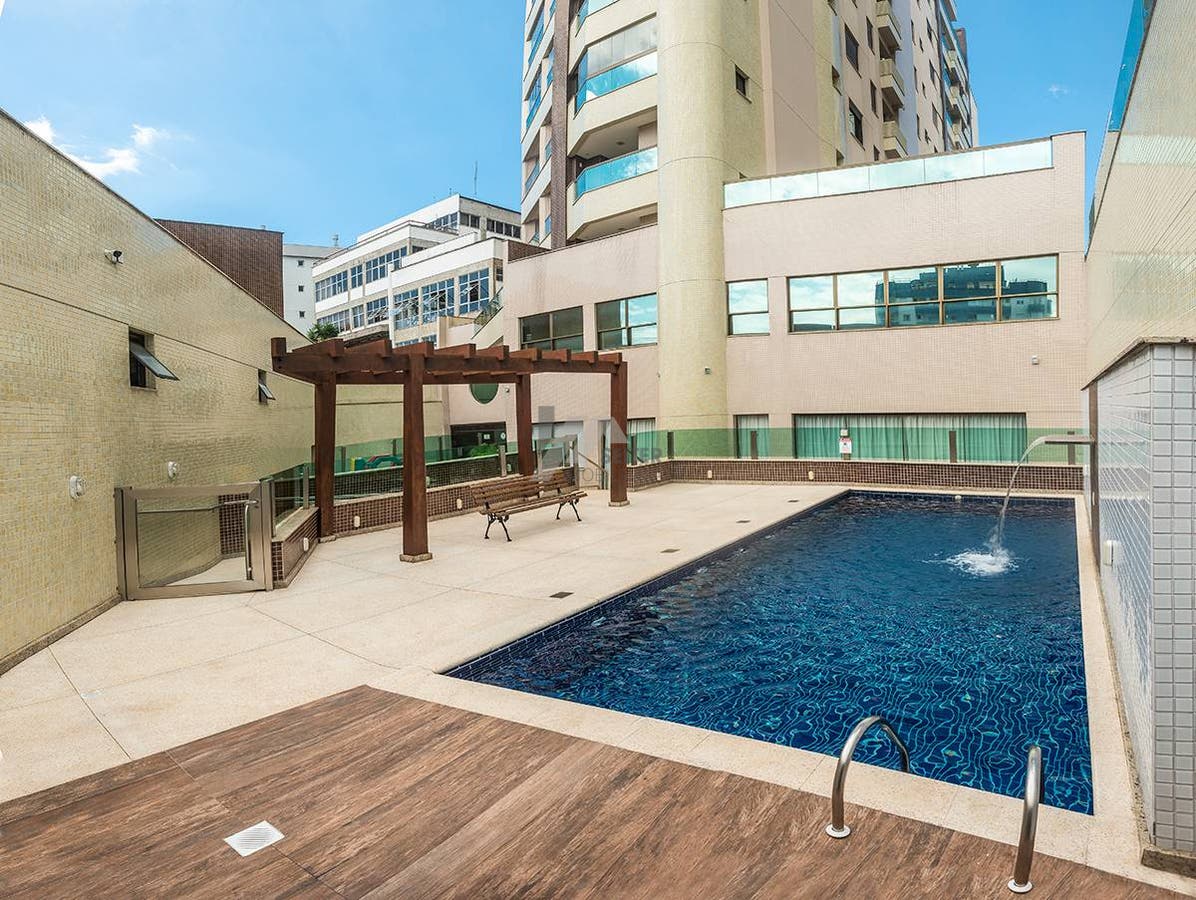 Apartamento com 2 suites à venda no bairro Trindade