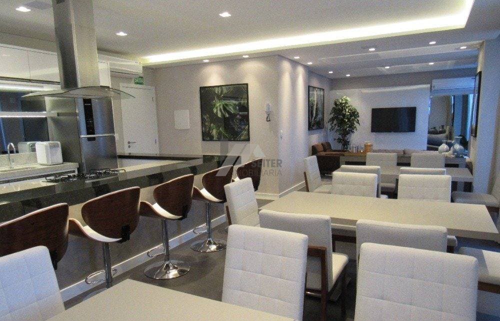 Apartamento 2 quartos sutie Venda Centro Florianópolis