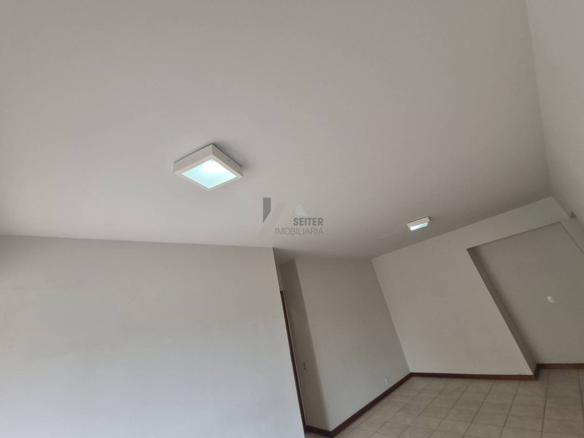 Apartamento de 3 quartos para alugar centro